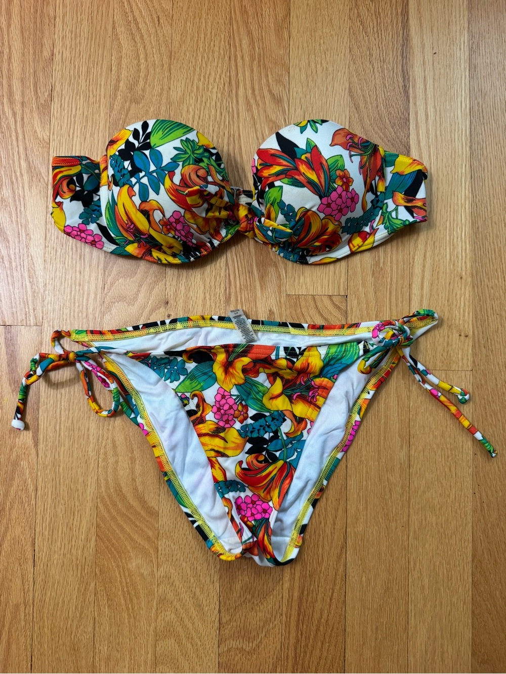 Victoria’s Sceret Women’s Floral Multi-Colored Bikini Set